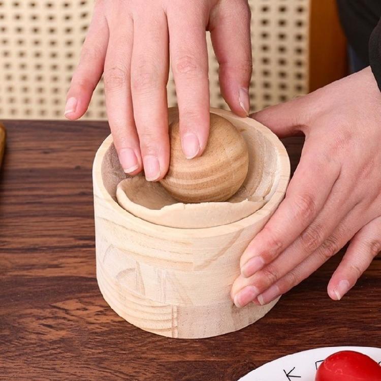 Wooden Dumpling Skin Maker Portable Dumpling Press Dough Presser Kitchen Gadget For Cooking Enthusiasts