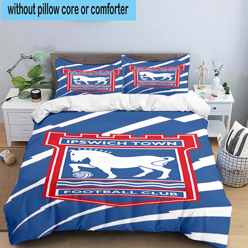 Set Biancheria da Letto con Stemma FC Ipswich 3 Pezzi, Include 1 Copripiumino e 2 Federe Perfetto per Camera da Letto, Dormitorio, Regalo di Natale per Fan