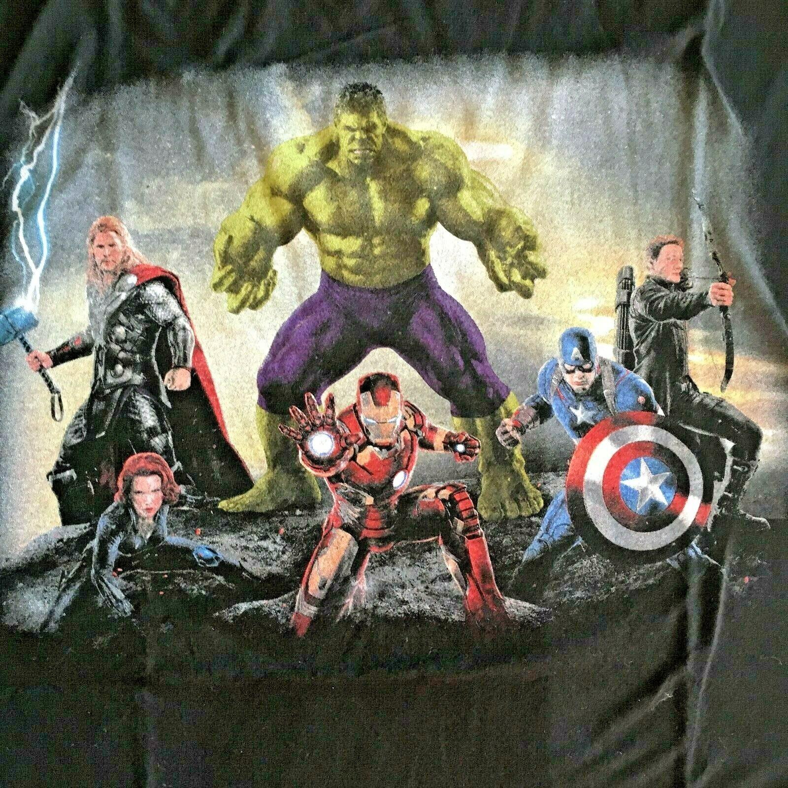 Marvel Comics The Avengers Movie Cast Men T-ShirtAvailable in Small NEW XL