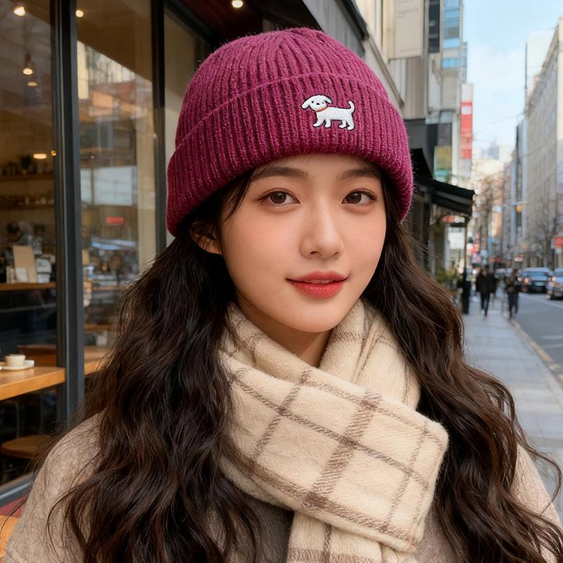 Bestickte Strickmütze für Damen Herbst und Winter Koreanische Version All-Match Wollmütze Kleines Gesicht Großer Kopfumfang Warme Mütze