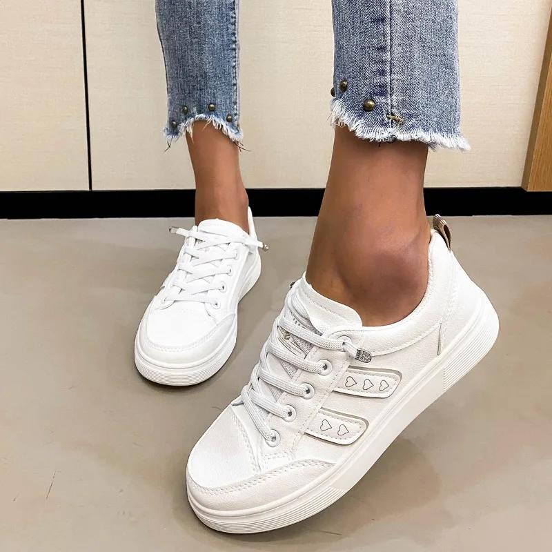 

Мода 2024 года, новые модные однотонные женские спортивные туфли на неглубокой шнуровке, удобные, с круглым носком, с плоским дном, универсальные женские туфли 43 белый