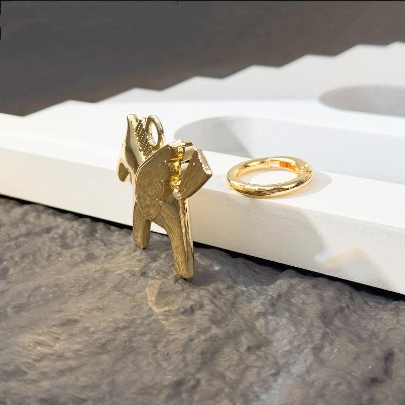Exquisite Alloy Horse Keychain Pendant For Ladies  Pegasus Bag Lock Ornaments Creative Bag Decoration Accessories Gifts