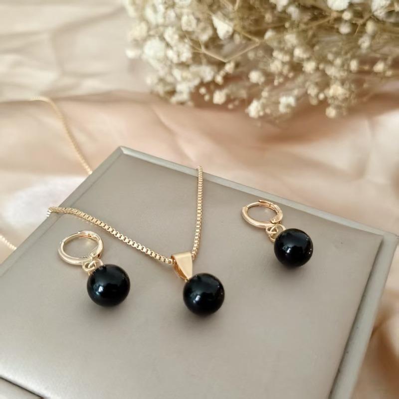 3pcs Fashionable and elegant black faux pearl jewelry necklace set Elegant and simple black faux pearl pendant necklace set Exquisite and Elegant Black faux pearl set
