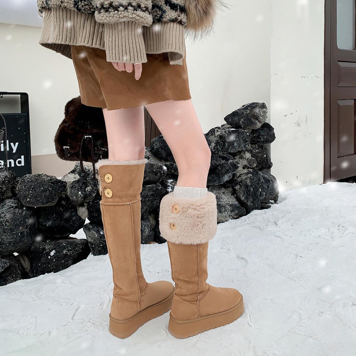 

Grey knee-length snow boots, winter two wear fluffy plush thermal cotton shoes platform boots 40 коричневий