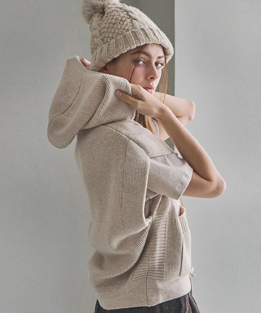 Beullangyu Soft Hazy Knit Hoodie Vest - Beige