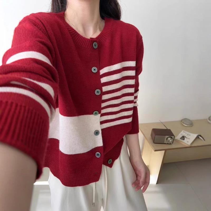 Design Sense Contrasting Color Sweater Jacket Women's Autumn and Winter New Wear Knitted Cardigan Loose Stack Top