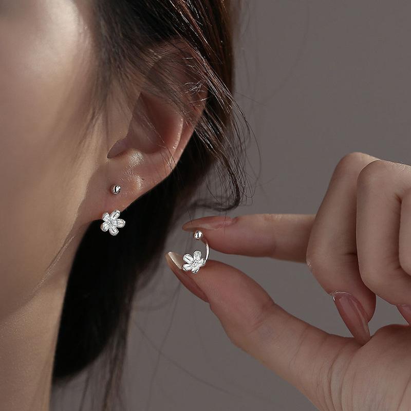 Cute 925 Sterling Silver Simple Little Flower Earrings Fashion Jewelry and Korean Earring Party Gift