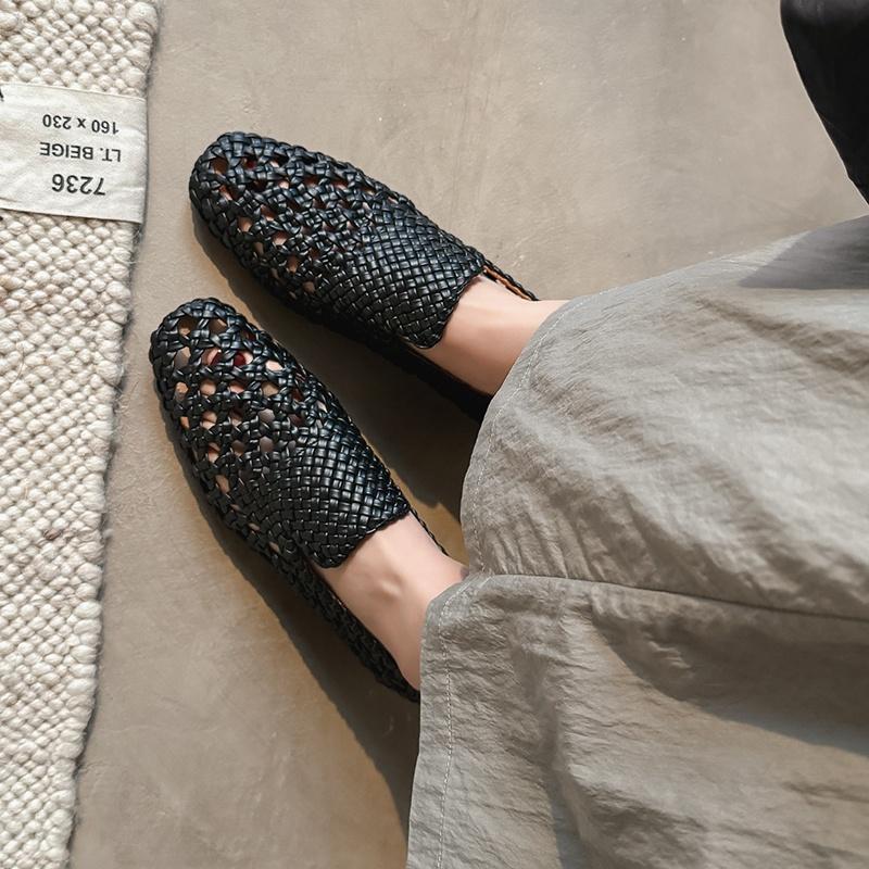 Fashion 2025 New Summer Comfortable Braided Sandals Women Low Thick Heels Slip on Casual Hollow Breathable Sandals Female Walk Shoes