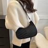 Chic Crescent Shoulder Bag For Winter 2023 Trendy Street Style Pu Leather Handbag