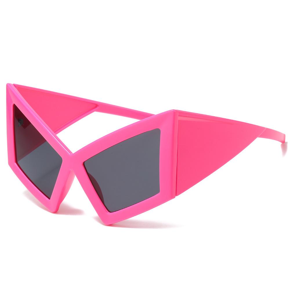 2024 Hip-Hop Style Cat-Eye Sunglasses: Bold, Oversized Frames for Influencers & Beach Parties