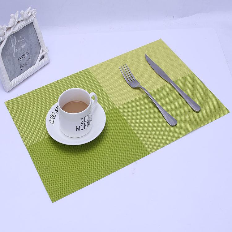 

Водонепроницаемый и нескользящий изоляционный коврик Western Food с решетчатым дизайном Tianzi 30x45cm