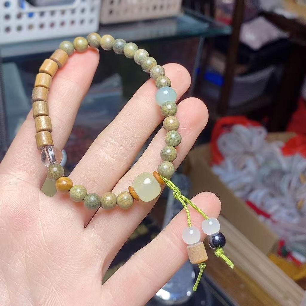 Green Sandalwood Zodiac Bracelet - Personalized Unisex Design 