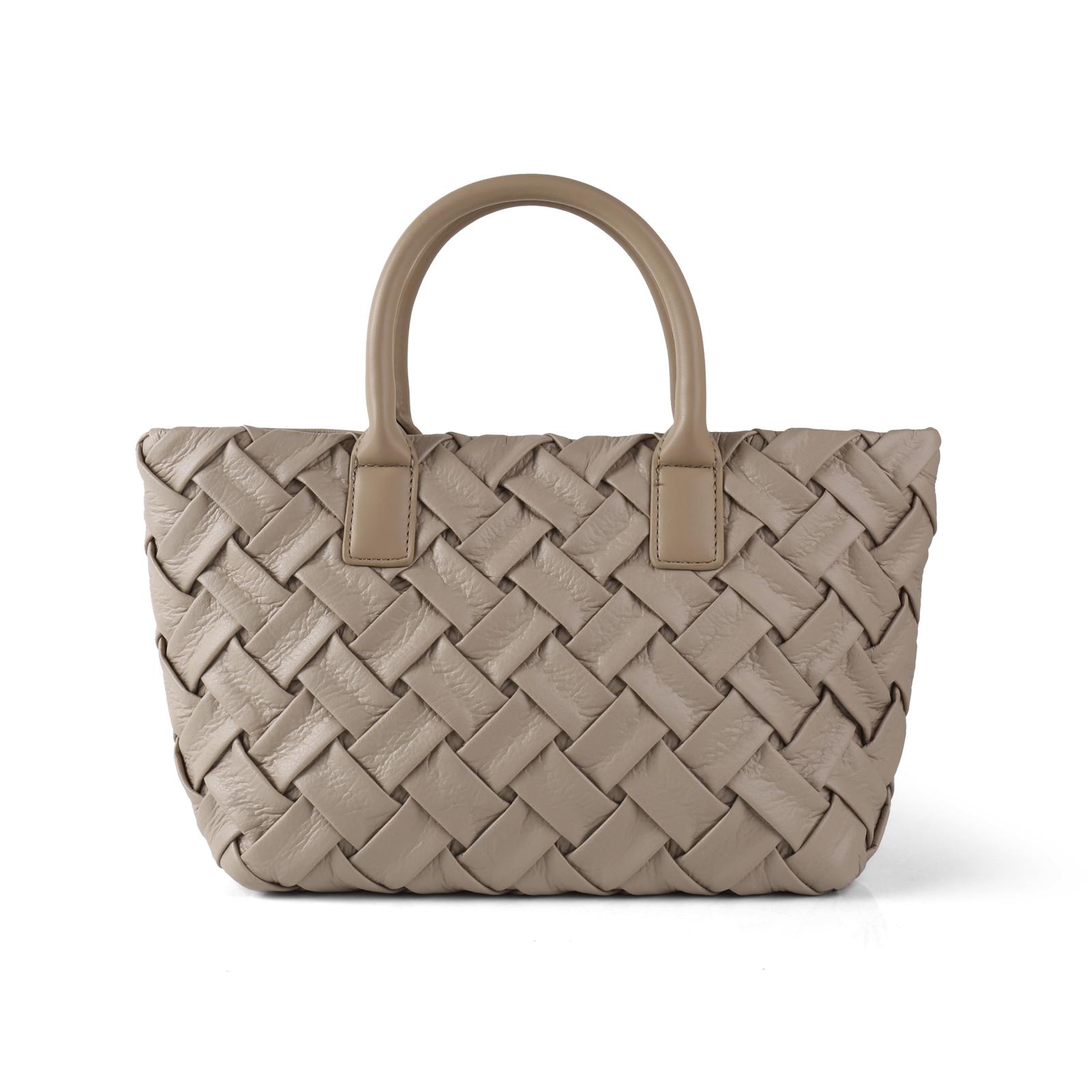 Плиссированная женская сумка-мессенджер — фото 11