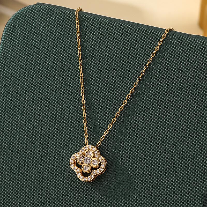 

Ожерелье из титановой стали с четырехлистным клевером на удачу: Элегантная женская ключичная цепочка с универсальным дизайном высокого класса