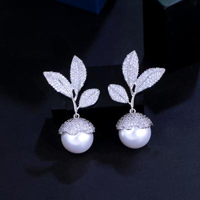 Silver Needle Light Luxury Elegant Temperament Niche High-End Pearl Earrings Micro-Inlaid Zircon Leaf Pearl Earrings