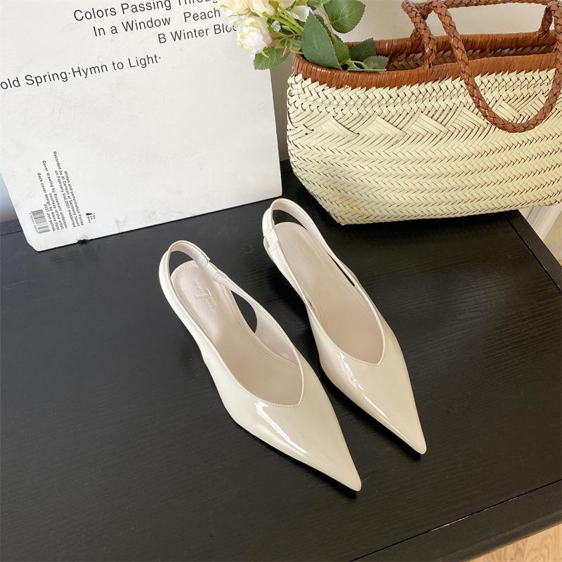 Spring and summer 2025 new pointed toe wedge heel low heel European and American fashion fashion shoes bag head back low heel women's shoes