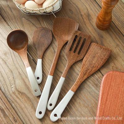 Long Handle Non-Stick Wooden Spatula Set with Chicken Wing Design