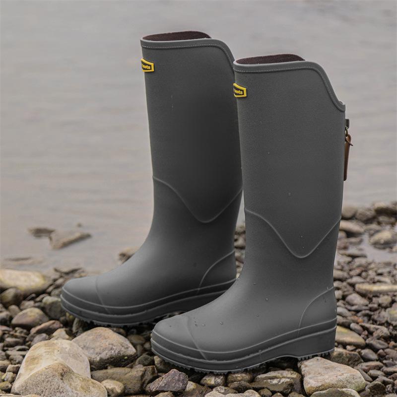 New high-tube rain shoes for men and women, fashionable outer wear, non-slip and waterproof rubber shoes, sea-catching soft-soled rain boots