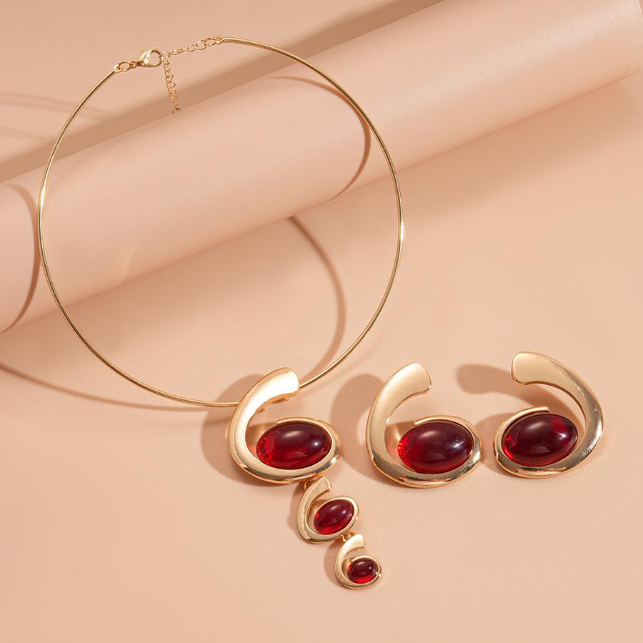 Resin Irregular Geometric Oval Collar Necklace