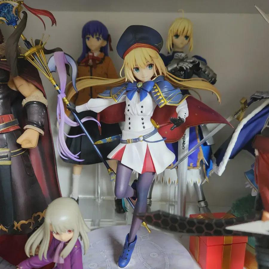 

We Are Selling The Second Pate And Peg O Aniplex Altria Caster Figures.