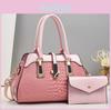 Chic Large Capacity Crocodile Print Pu Shoulder Bag With Contemporary Urban Style