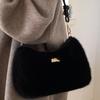 Cute Plush Handbag Women's 2025 Autumn Popular New Fashion Simple Foreign Style Casual Shoulder Messenger Bag