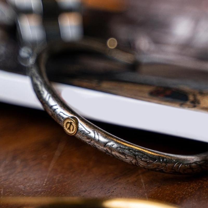 Vintage Engraved Pattern Open Bangle Bracelet Tribal Animal Symbol Wristband Alloy Wrist Jewelry Accessory