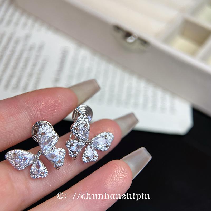 Stylish and Exquisite Butterfly Wing Ear Clips Without Ear Holes, Mosquito Coil Disc, High-end Light Luxury Zircon Niche Versatile Earrings