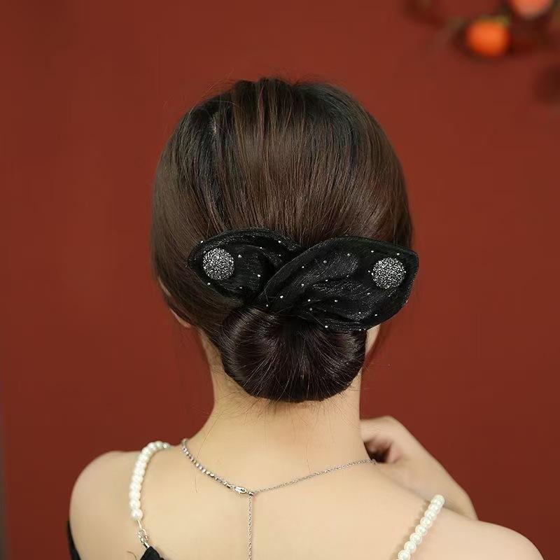 

Twist hair clip, hairpin, hair accessory, lazy hair bun tool, female headdress чёрный