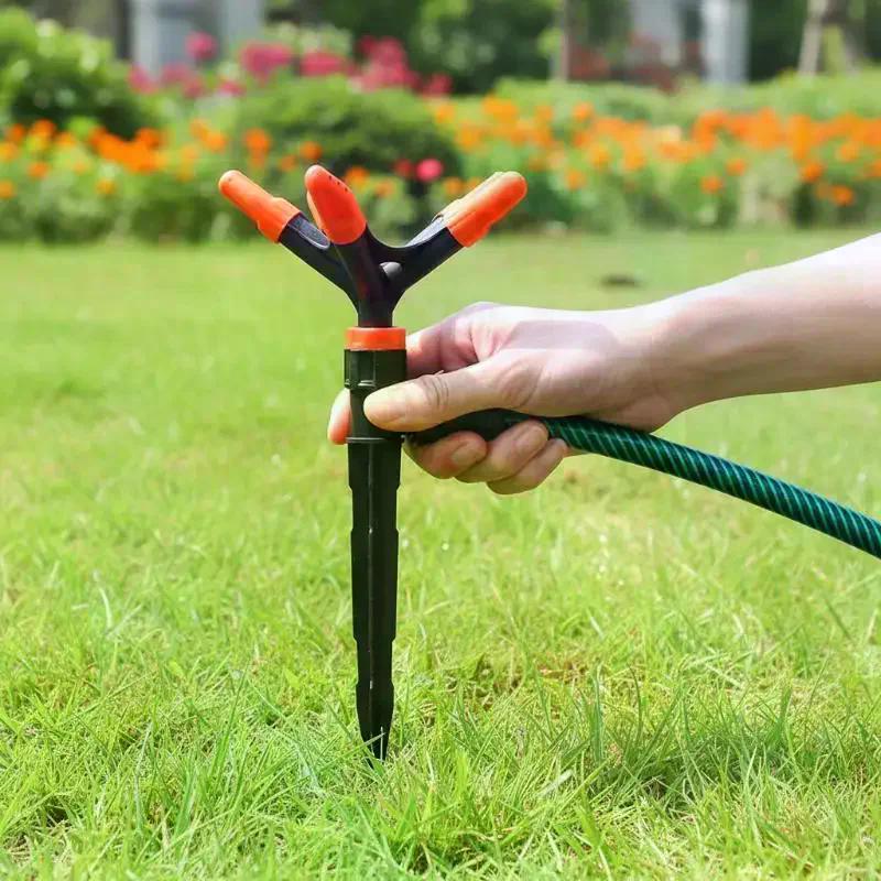 Sprinklerdüse 360 Grad automatisch rotierender Wasserspray Gartenrasen Automatischer Sprinkler Gartenbewässerung Bewässerungszubehör