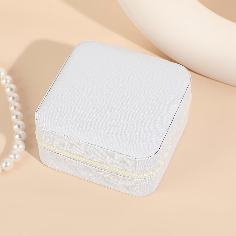 Portable Needle & Thread Storage Set: Travel Kit for Hand Sewing