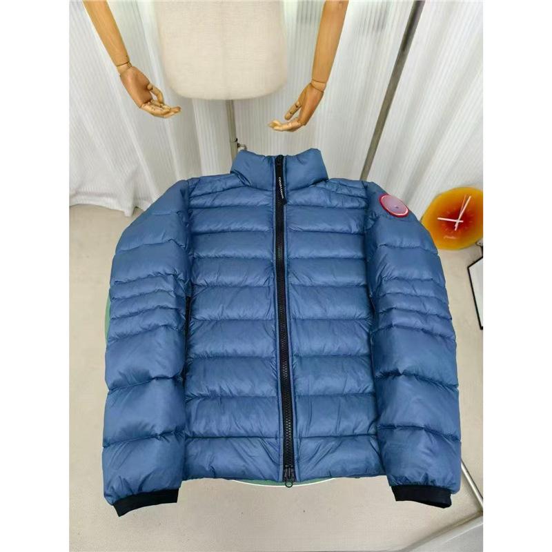 Canada Goose Crofton Lightweight Down Jacket for Men and Women, Canadian Style Outerwear