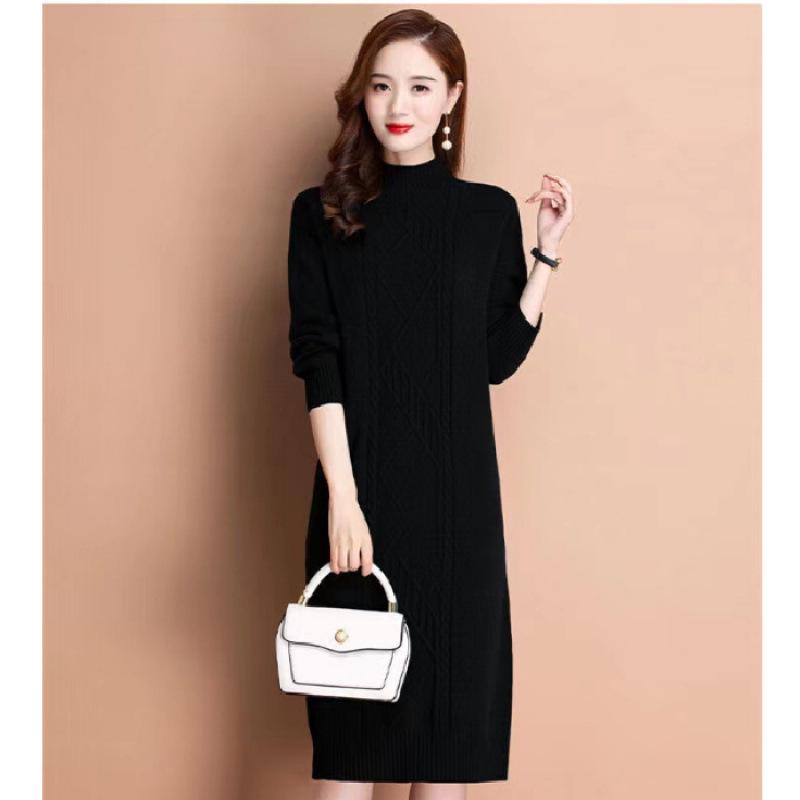 

Женское шерстяное вязаное платье-свитер - свободный крой, теплое, перекрученный дизайн, большой размер One Size чёрный