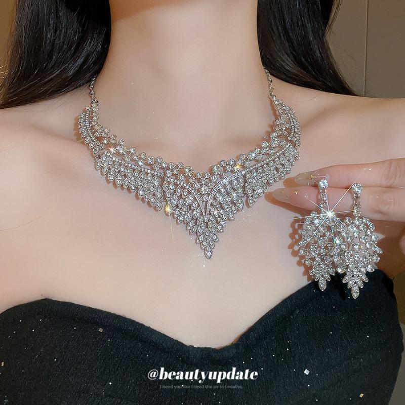 New exquisite diamond necklace earrings set party dress temperament high sense palace style jewelry wholesale