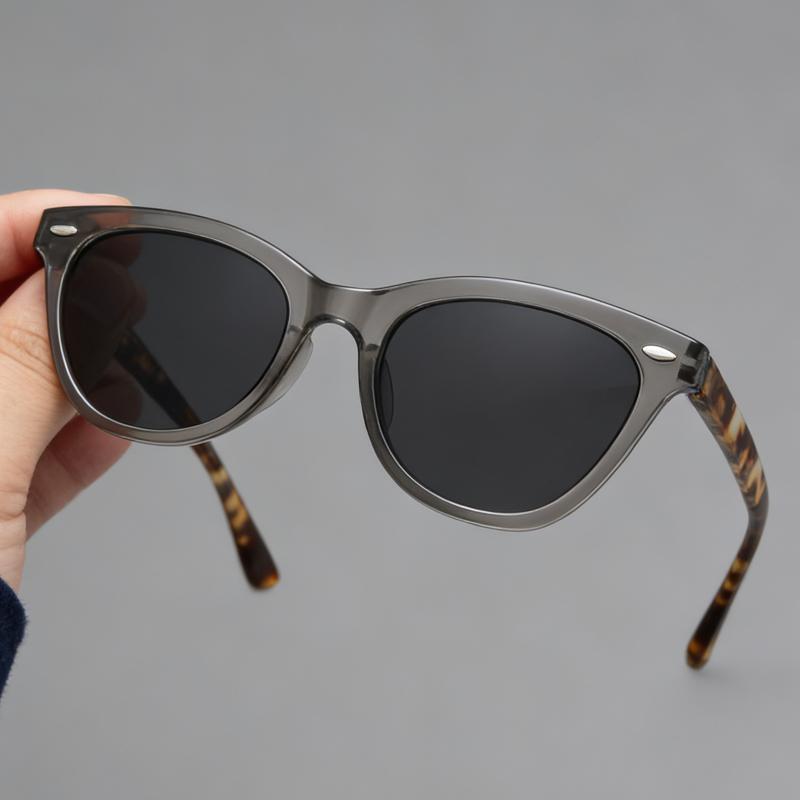 Fashion Gray Lenses Myopia Glasses for Women Trendy Casual Outdoor Sunglasses with Minus Diopters Cat Eye Anti-UV Eyewear Men