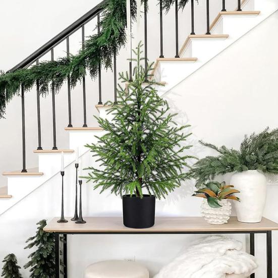 Umělý strom Norfolk Pine Real Touch Faux Zasazený vánoční stromek pro vstupní prostor, obývací pokoj, kancelář, byt, sváteční vnitřní venkovní dekorace