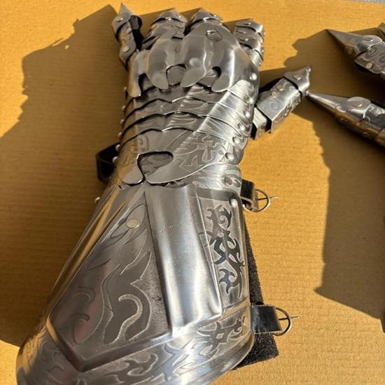 Nazgul Prstenový přízrak Ocelové rukavice Brnění Rytíř Pán prstenů SCA LARP Rukavice Dárek