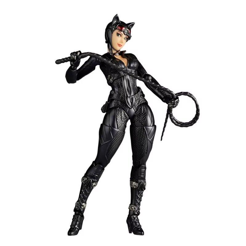 

15cm Super Posable Anime Marvel Yamaguchi Batman Black Catwoman Figure with Face Swappable Desktop Model Toy Figure