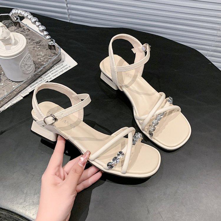 Französische silberne Sandalen mit dickem Absatz im Feenstil für Damen 2025 Sommer neu zum Ausgehen Koreanische Version vielseitiger Rock Urlaub Freizeit