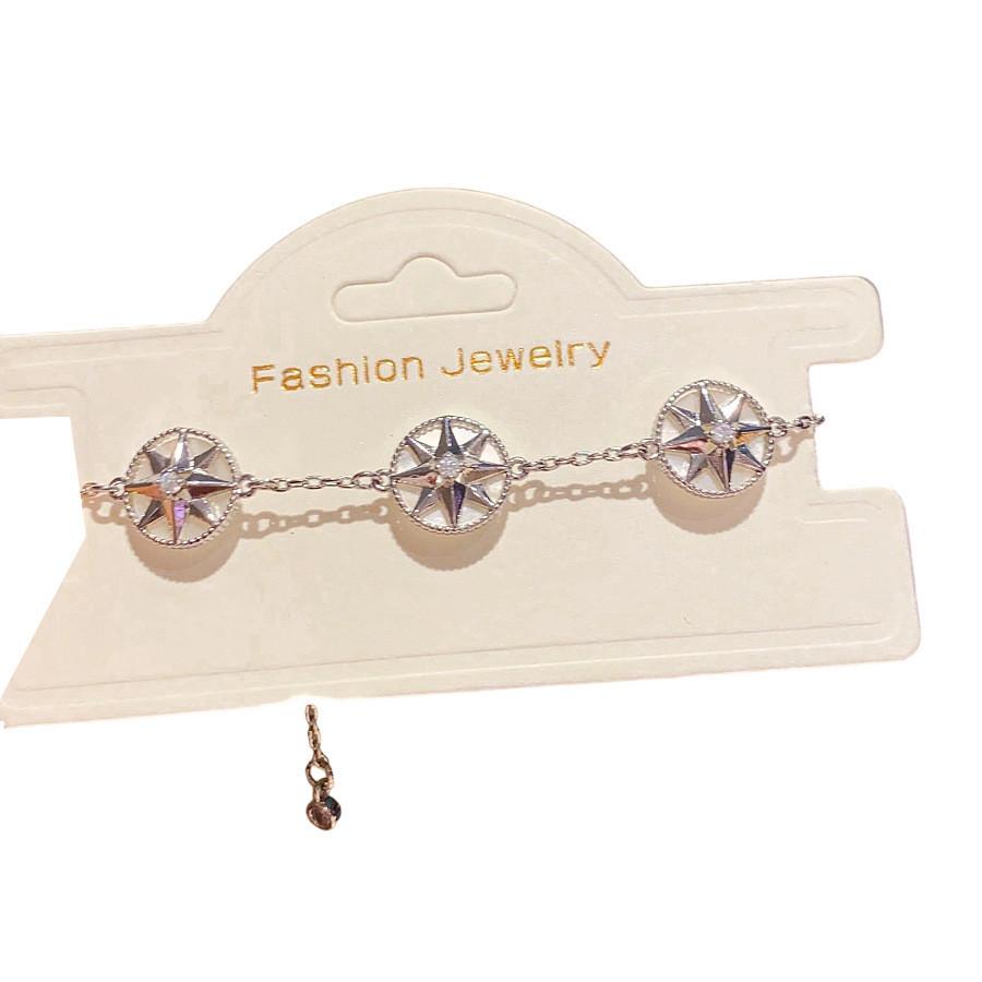 Zirconia Embellished Shell Bracelet For Women Casual Elegant Accessory Gift