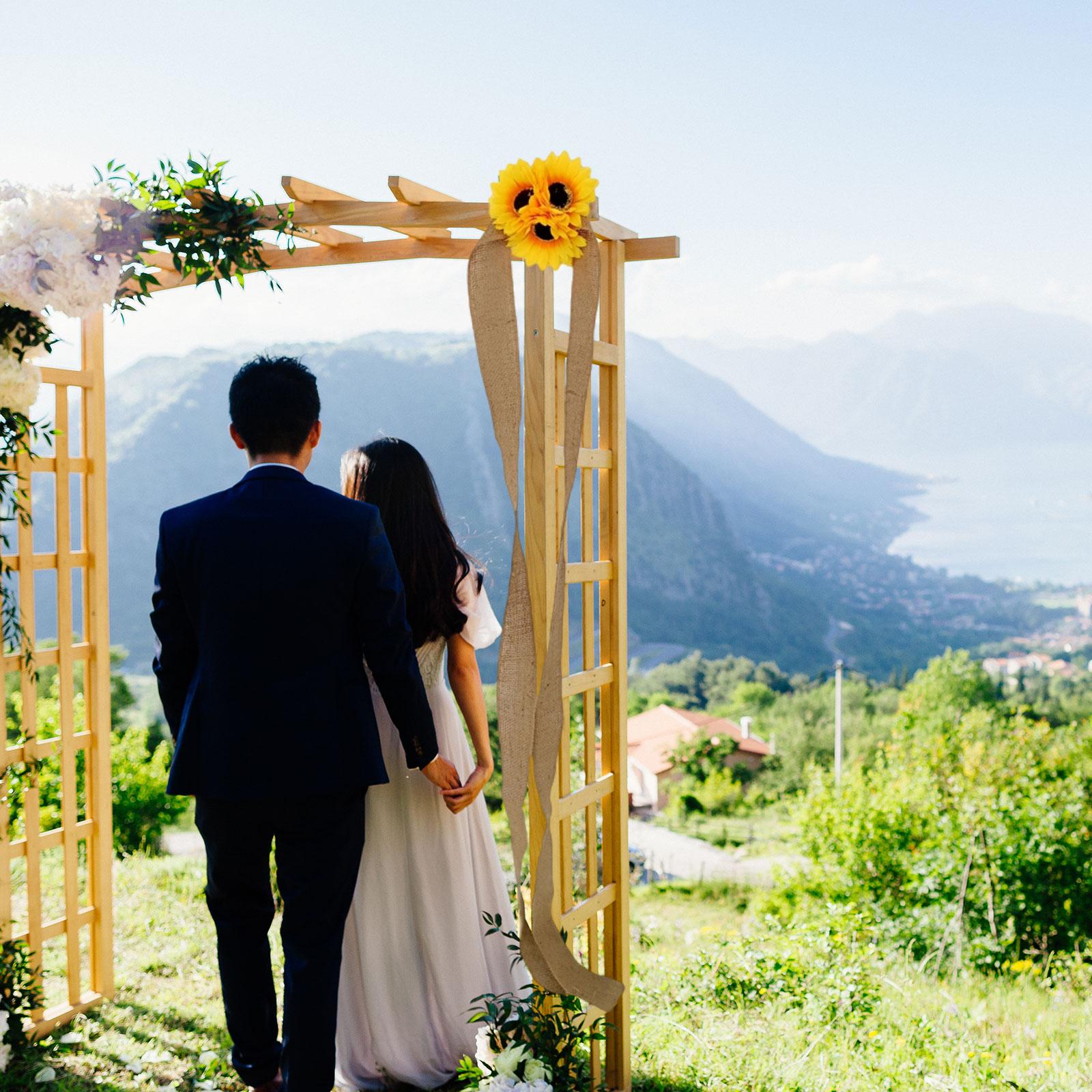 

Artificial Sunflower Hanging Decor Fake Floral Decor for Birthday Wedding жёлтый