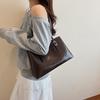 Retro large-capacity shoulder tote bag women's autumn new niche design hand-held underarm bag trendy women's bag