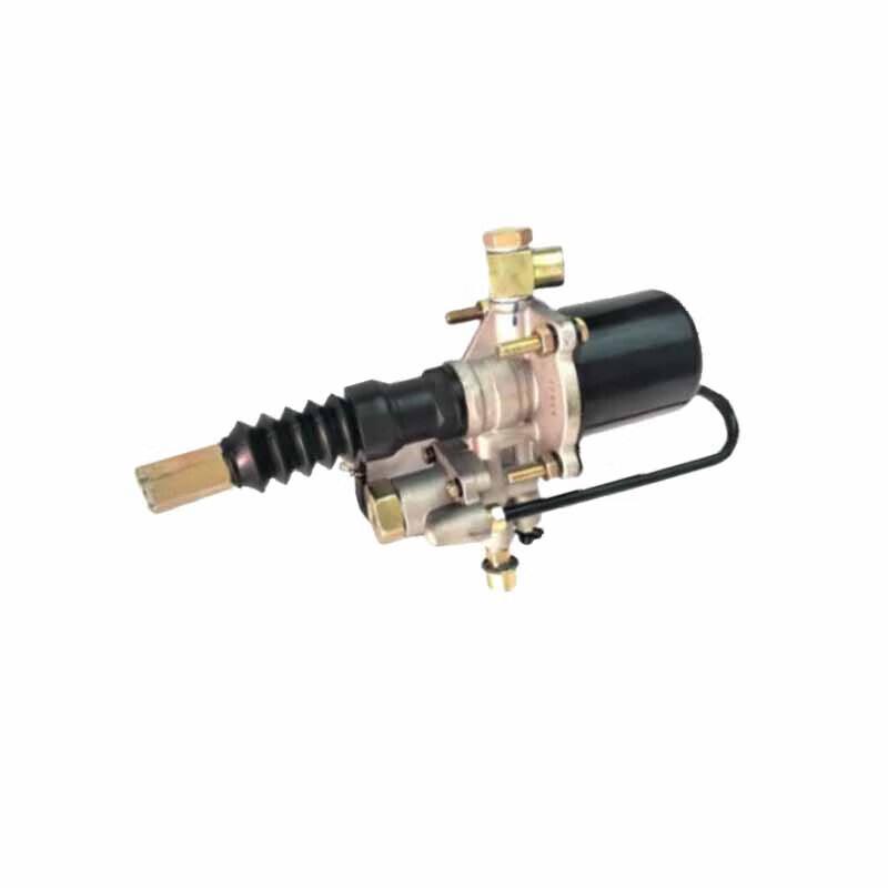 Dongfeng EQ2082 Clutch Booster Slave Cylinder 1