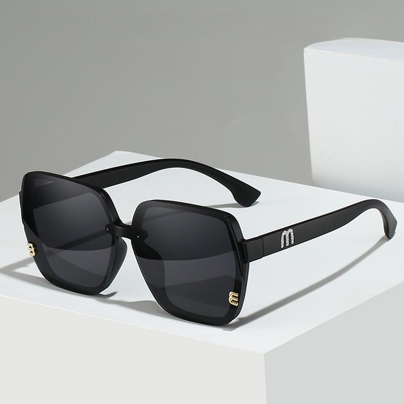 Brand Sunglasses Women's Square Classic Large Frame Fashion Men's Rectangular Letter Design Retro Sun Glasses UV400