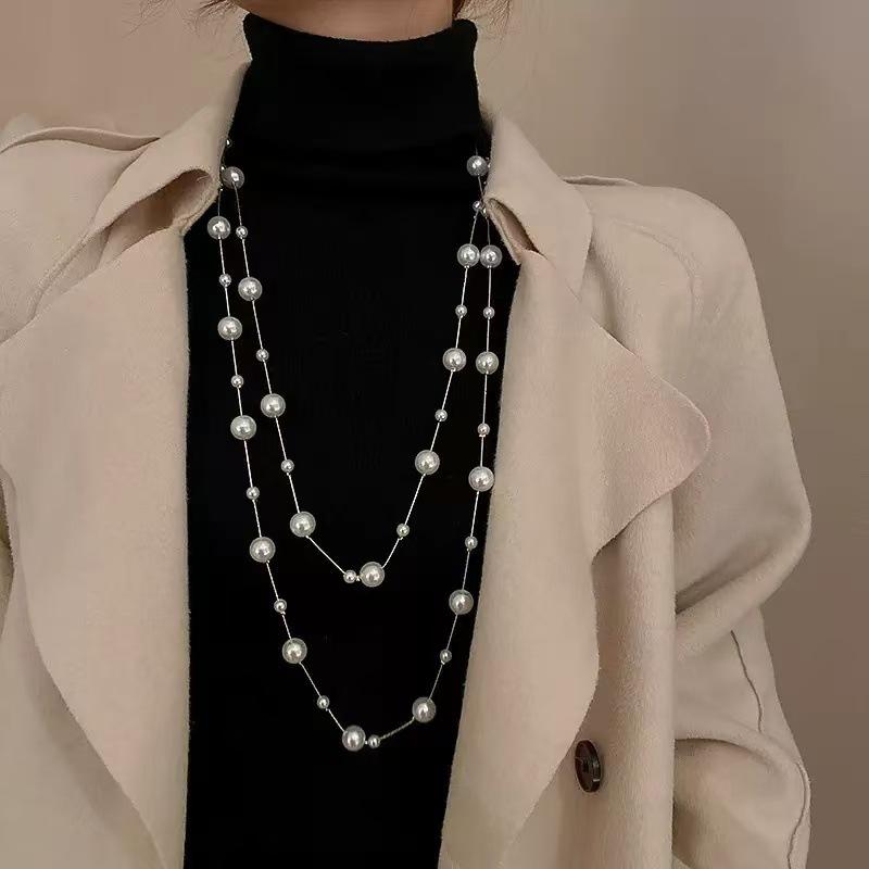 Color love butterfly beaded necklace women's summer new sweet cool babes Internet celebrity collarbone chain fringed neck chain sweater chain