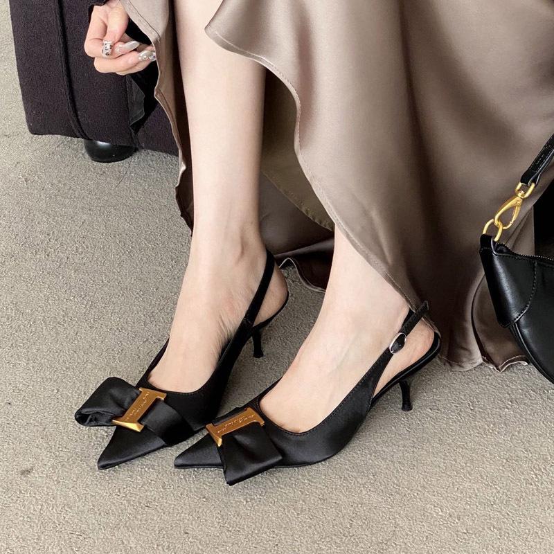 

Весенне-летняя новая женская обувь модный темперамент заостренные туфли на высоком каблуке женские тонкие каблуки пустые одинарные туфли женские 39 темно-коричневого