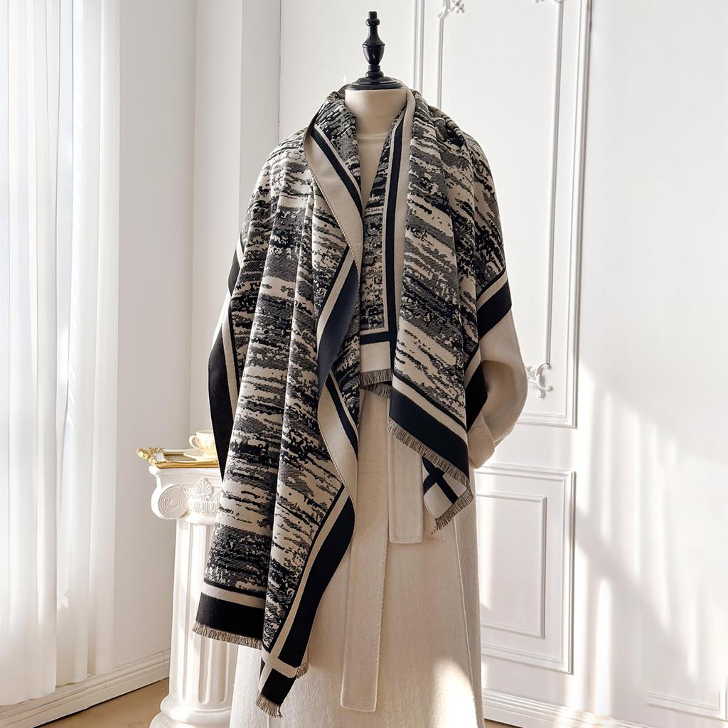 2025 Brand Elegance Two-Sided Print Scarf Soft Warm Fringe Pashmina Shawl Autumn and Winter Outdoor Coldproof Windproof Blanket
