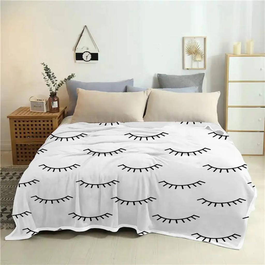 Abstract Closed Eyes Cute Eyelashes Blanket Lightweight Blankets All Season Throw Blanket for Couch Bed Soft Flannel Blanket