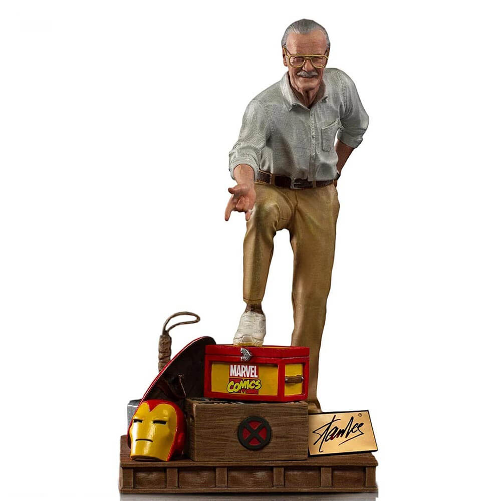 

Стэн Ли Делюкс 1:Статуя в масштабе 10