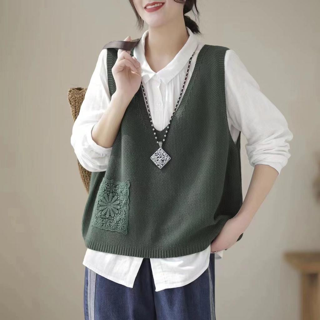 Women's Retro Artistic V-Neck Knitted Vest Coat for Autumn Hollow-Out H-Shape Slim-Fitting Gilet